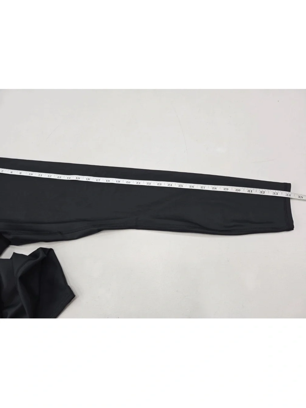 Alo Yoga Black 7/8 Airlift High-Waist Legging Size L Womens. Great condition. Me